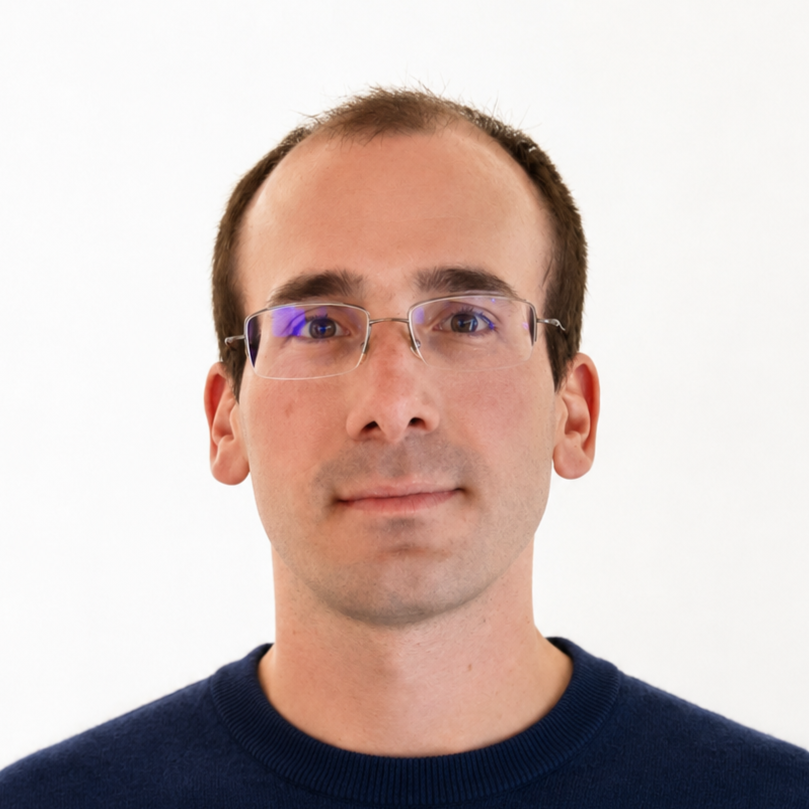 Dr. Alejandro  Cabezas-Cruz